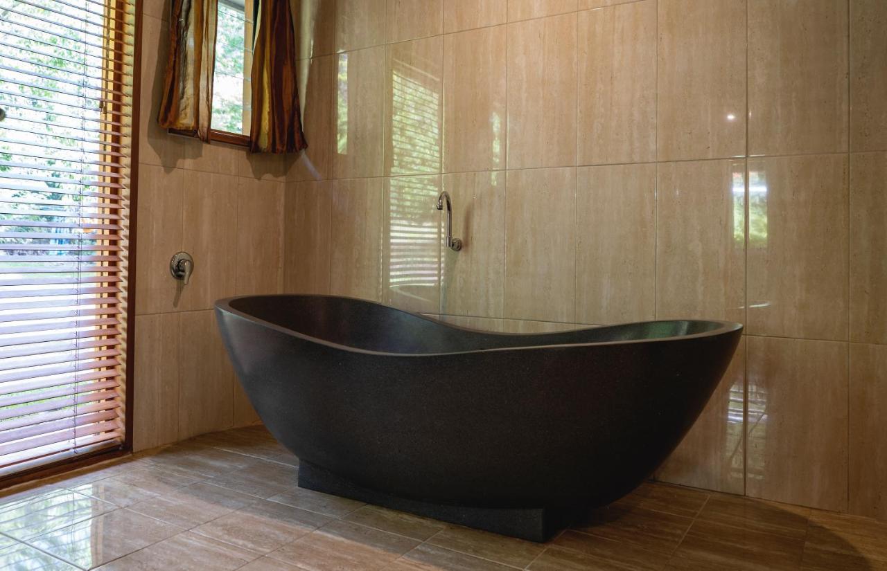 True North - 4Br Home & Garden In Bush Setting With Huge Bath Bilpin Bagian luar foto