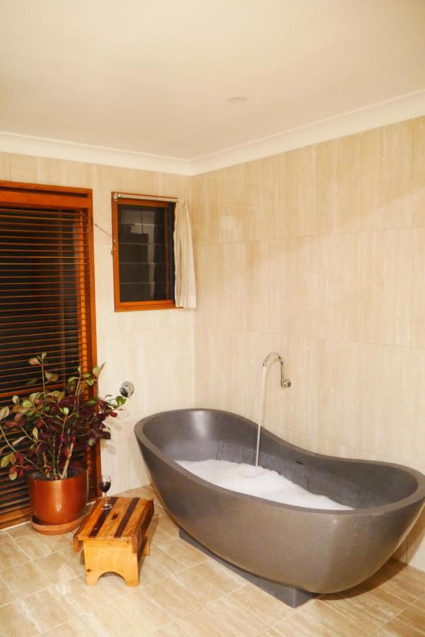 True North - 4Br Home & Garden In Bush Setting With Huge Bath Bilpin Bagian luar foto